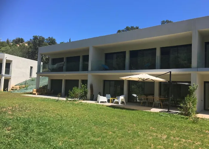 Апартаменты Duplex Pramousquier Lavandou *