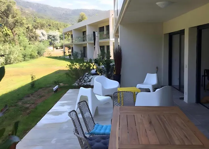 Апартаменты Duplex Pramousquier Lavandou Райоль-Канадель-сюр-Мер